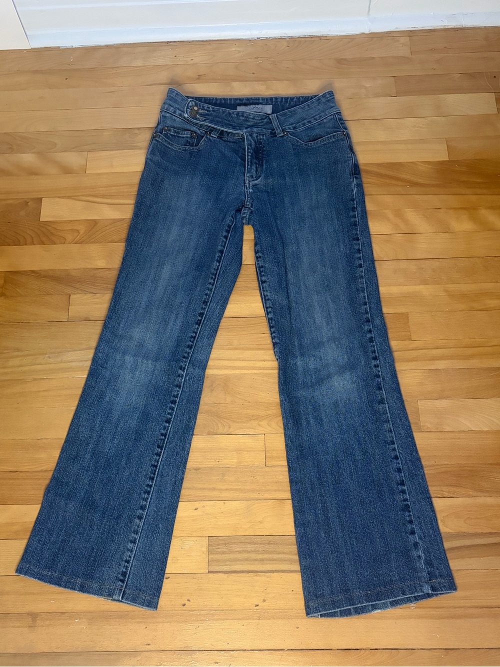 Santa Barbra low rise straight bootcut jeans